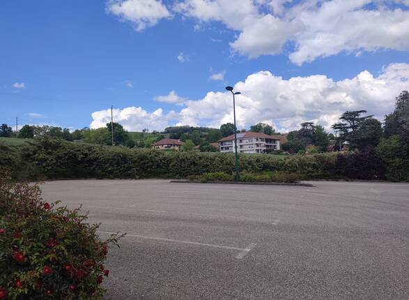 Parking relais de la salle des fêtes