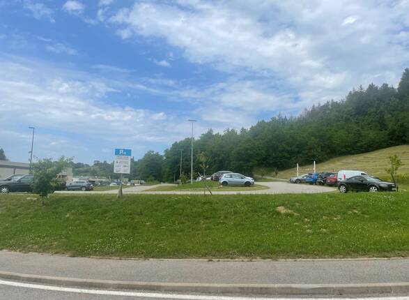 Parking relais du Tornet - arrêt bus ligne 22